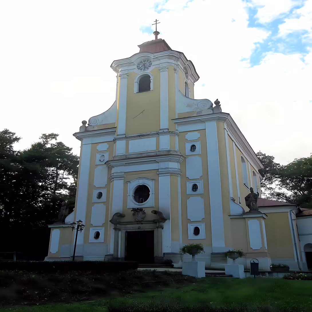 Kostel svatého Jana Nepomuckého (Pohořelice)