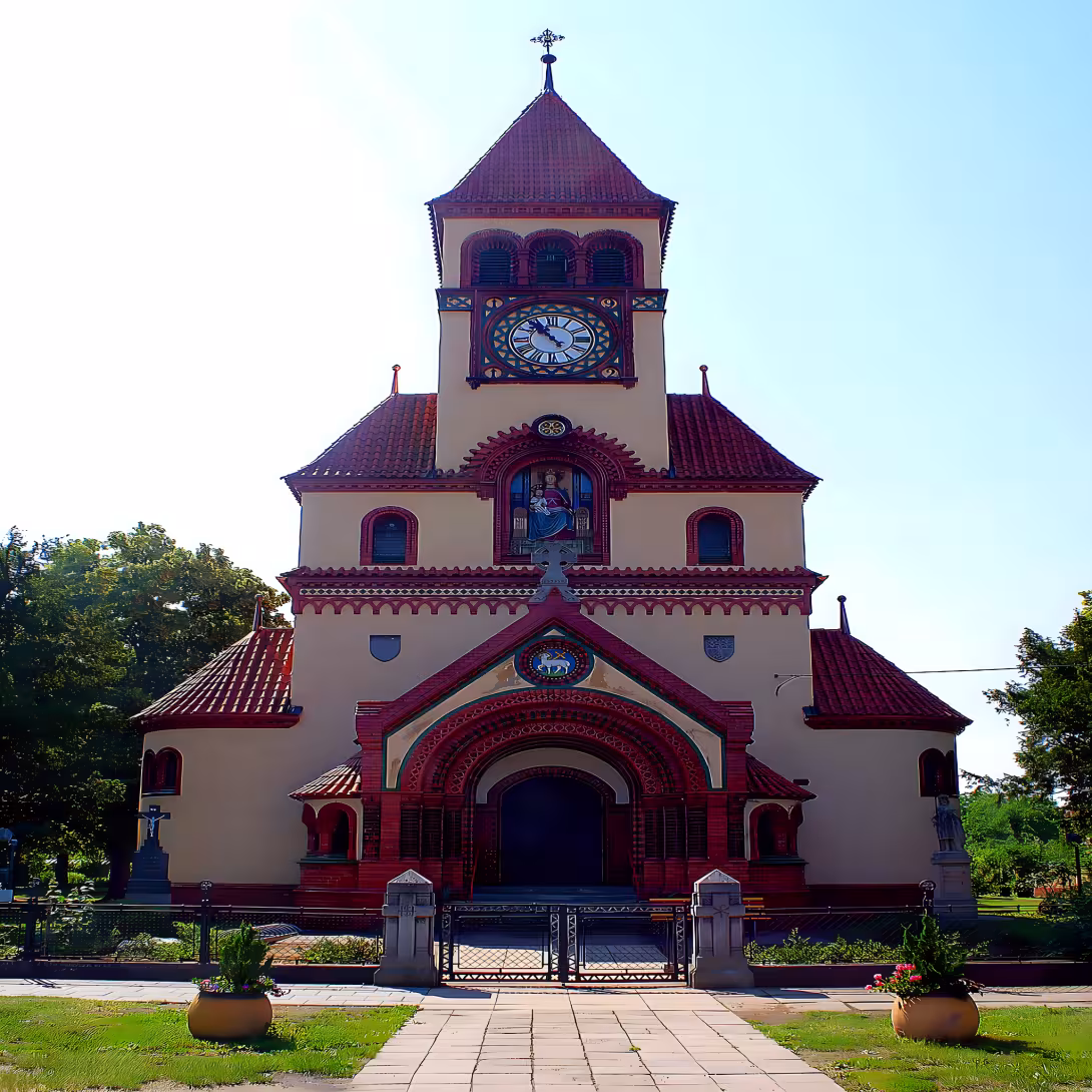 Kostel svatého Michaela archanděla (Ladná)