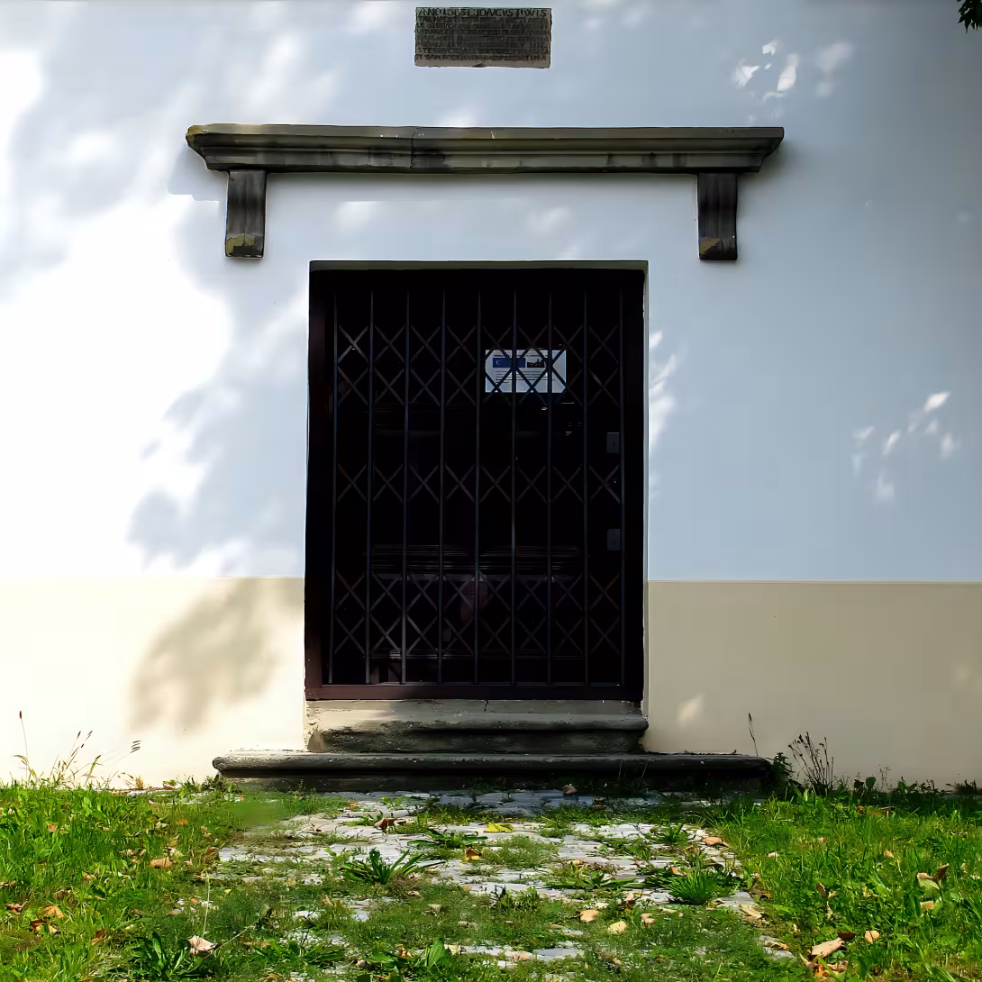 Pohřební kaple Žarošských