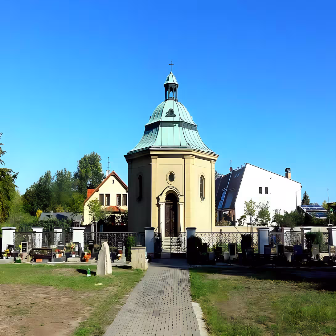 kaple na hřbitově v Doksech