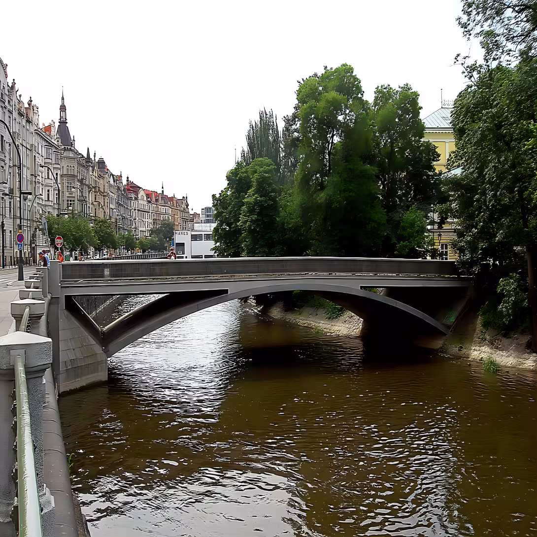 most na Slovanský ostrov