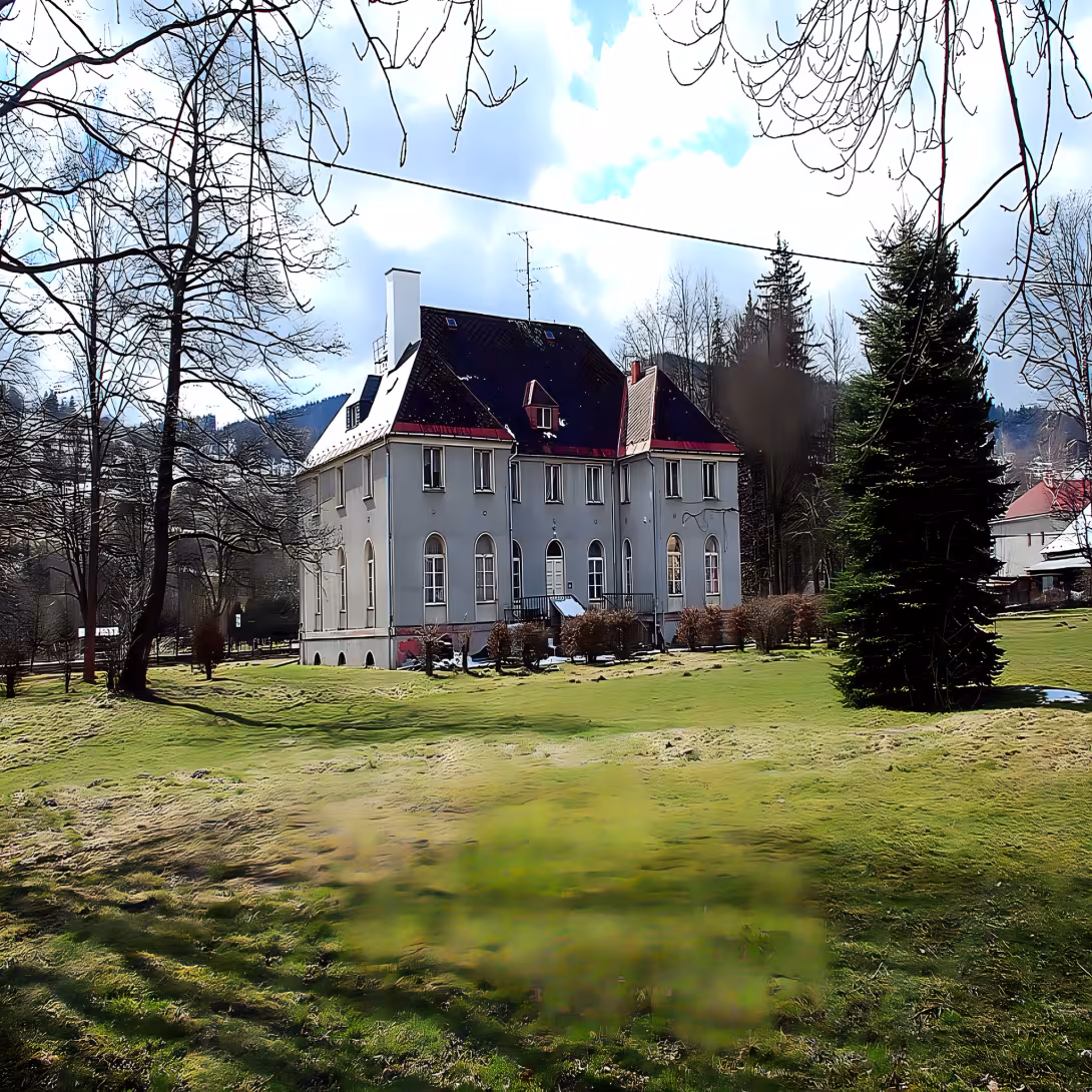 Nádražní 298