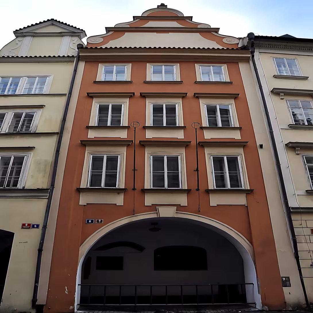 dům U Žluté sochy