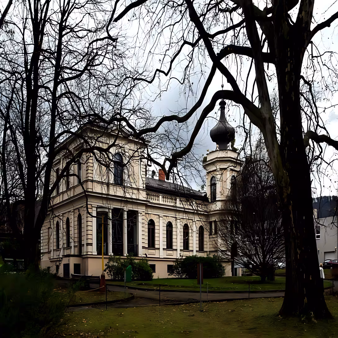 Šustalova vila a Lašské muzeum
